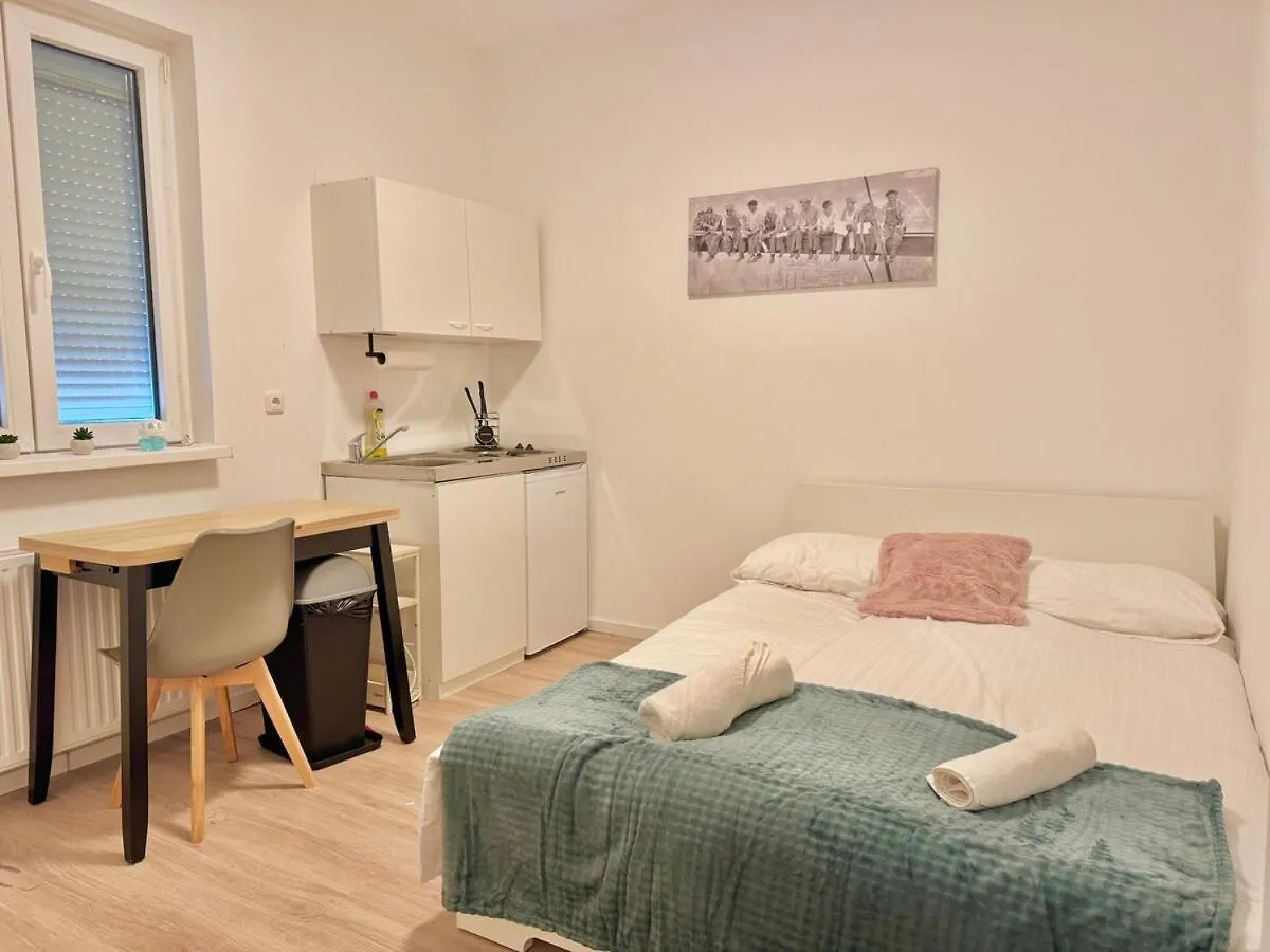 Prime Cosy Apartments Near Vienna 0*,  Austria